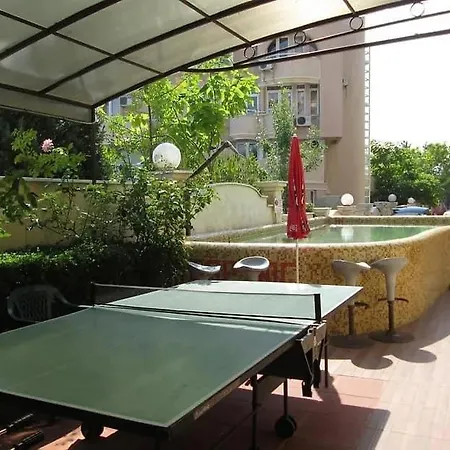 юг Guest house